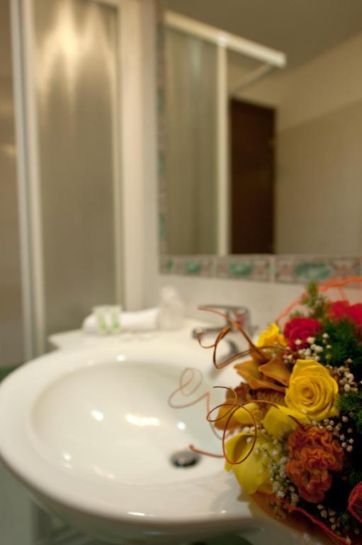 Hotel Roma Cassano Magnago Kültér fotó
